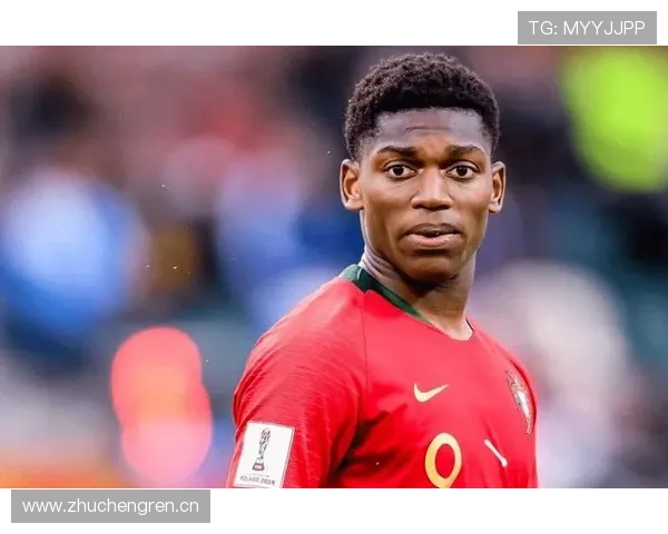 莱奥欧冠表现被质疑：关键战效率与战术适配性分析