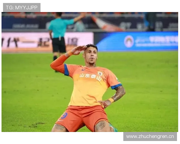 山东泰山中场控制不足,比赛节奏掌控力受限,争冠形势面临考验 山东泰山中场控制不足,比赛节奏掌控力受限,争冠形势面临考验