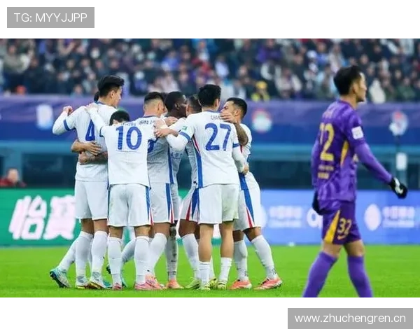 成豪门战略引发危机?上海申花高薪引援遭遇球队矛盾