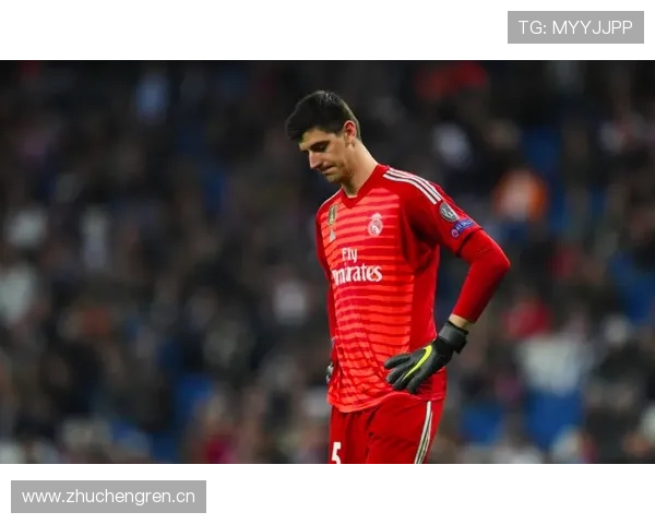 库尔图瓦与诺伊尔：传统门神与清道夫型门将角色定位对比